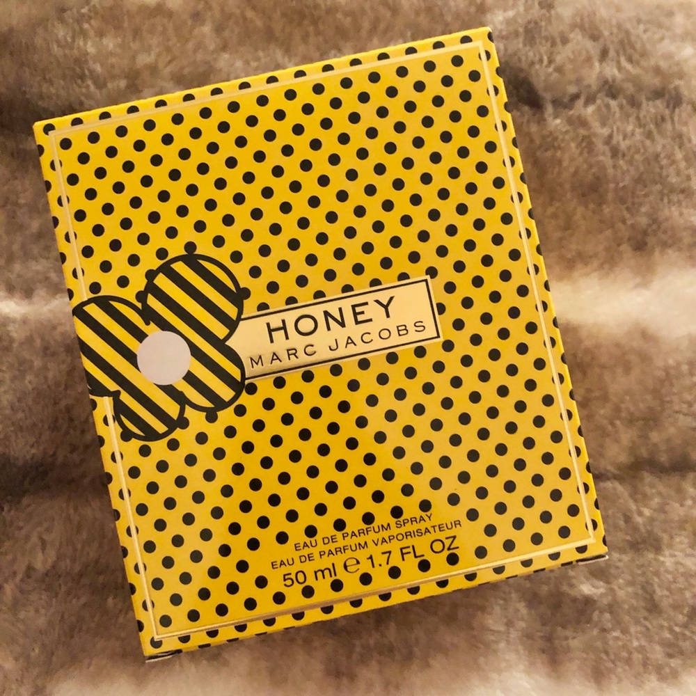 Marc Jacobs “Honey” in box
